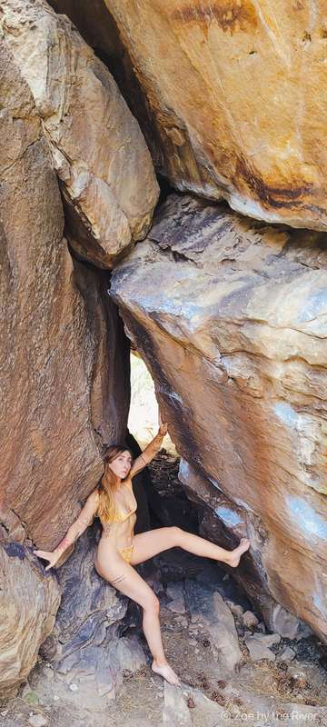 Zoebytheriver - Fansly - 06 Sep, 2021 3