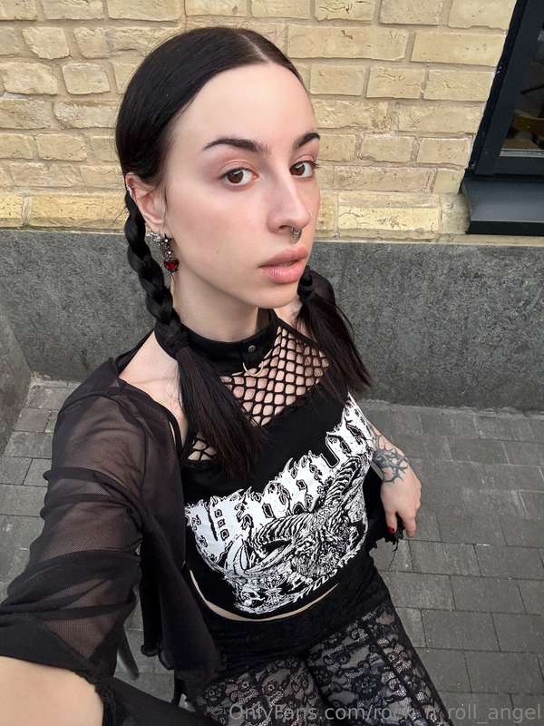 😏Braids. Black. Eyes on you.🖤💦The rest — in my private hell ..