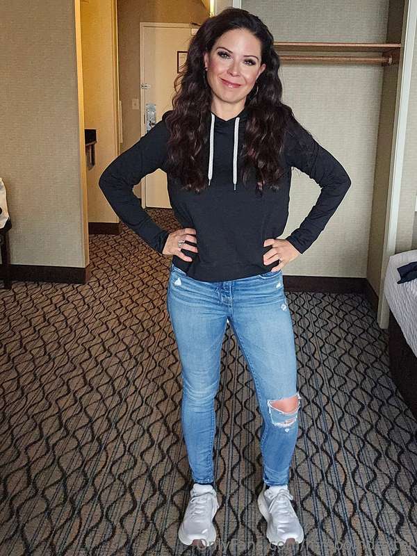 Disneyland time! Like my mom uniform? I'll take you to Disne..