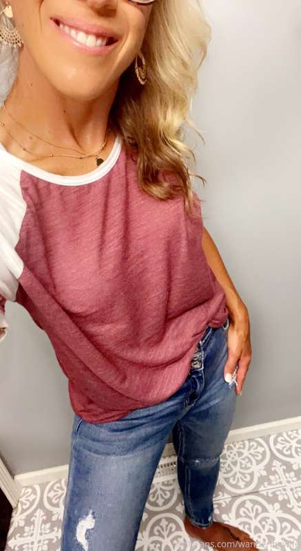 Happy Tuesday y’all! This is what I have on today! Just doin.. 1