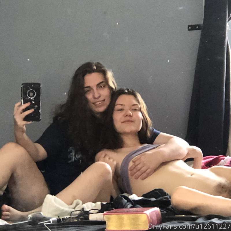 2 hotties with rockin bodies, like these if u’d smack her as.. 7