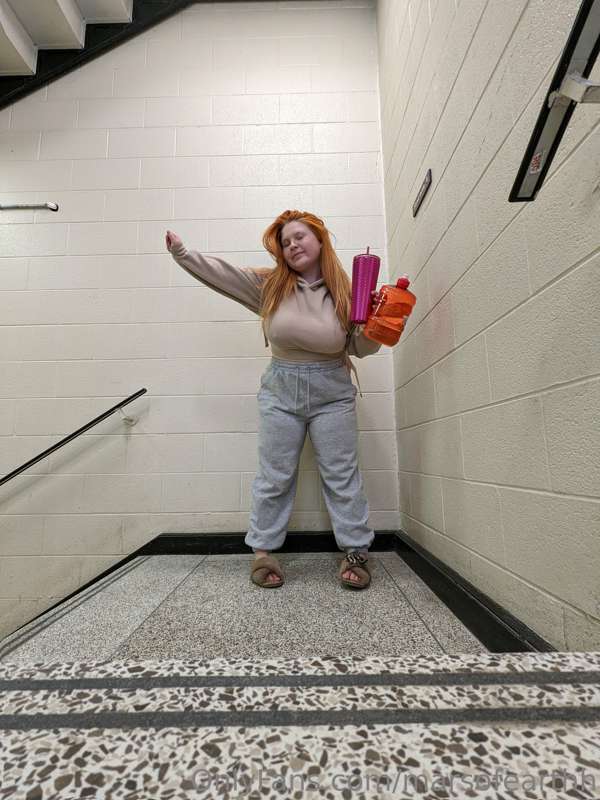 I FINISHED MY LAST LAB FOREVERRRRR. PUT THE TREAT IN THE BAG..