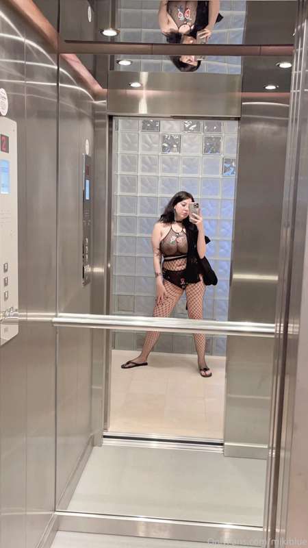 fishnets!!!! 4