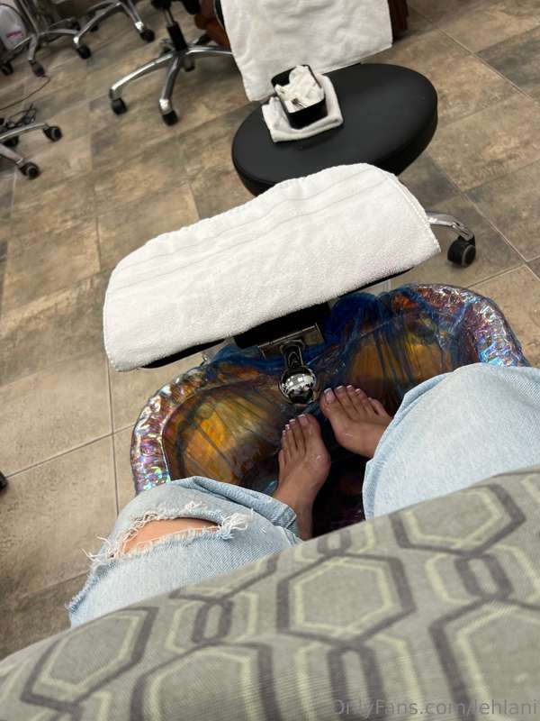 Finally at the salon 💙 2