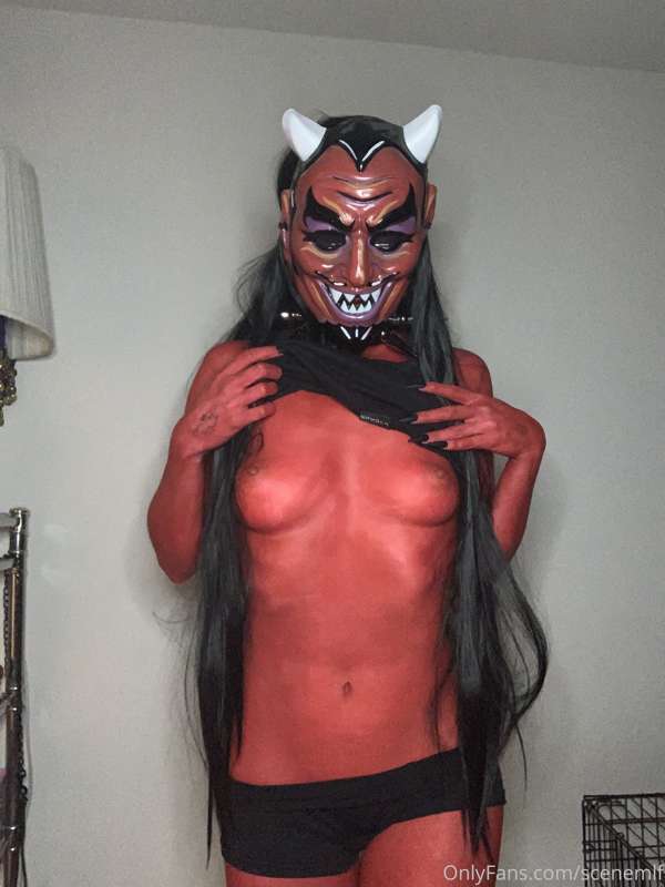 posting a devilish video in a few hours 

happy Sunday 🙏 8