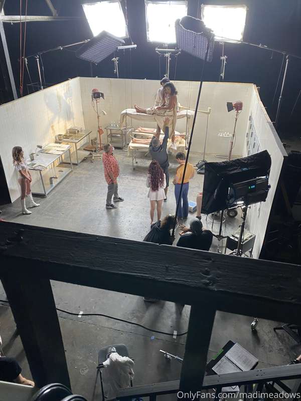 On set of the mainstream movie “the Latin in Manhattan” 5