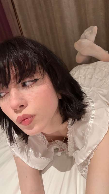 Yoursmalldoll - Fansly - 14 Jun, 2024 9