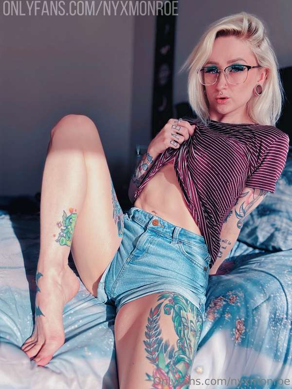 I did a big ole photoset for y’all today, & I’ll have a litt.. 34