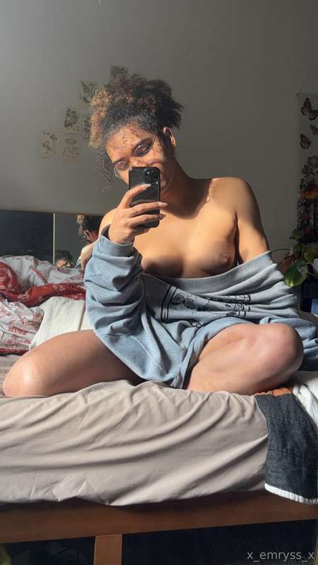 X_Emryss_X - Onlyfans - 31 Jan, 2025 3