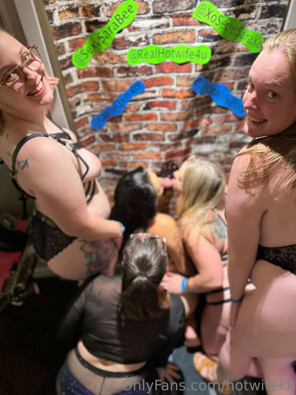 Here’s some pictures of the gloryhole wall we made on one of.. 2
