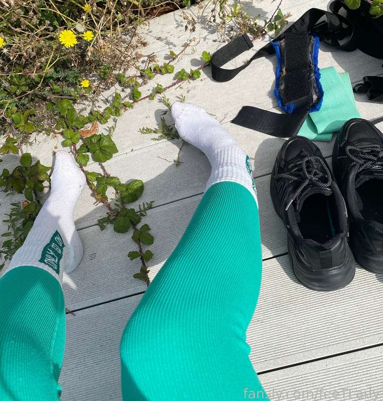 Feetlady - Fansly - 08 Oct, 2023 3