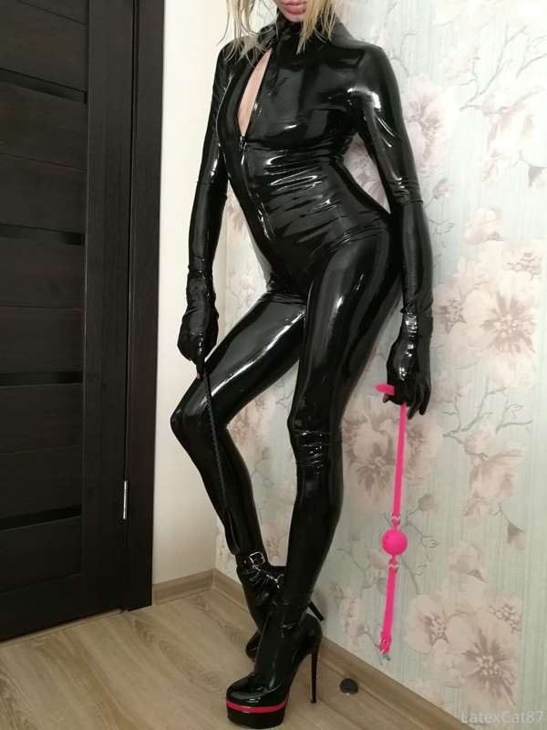 On this broadcast, you will take a shower with me. See how I..