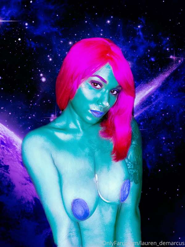 👽👽👽