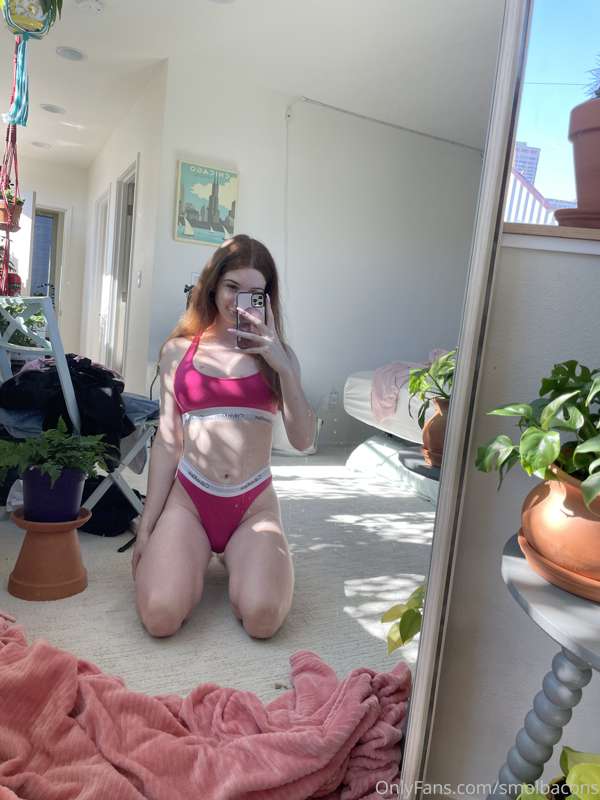 Did you even notice my bulge? 😜 1