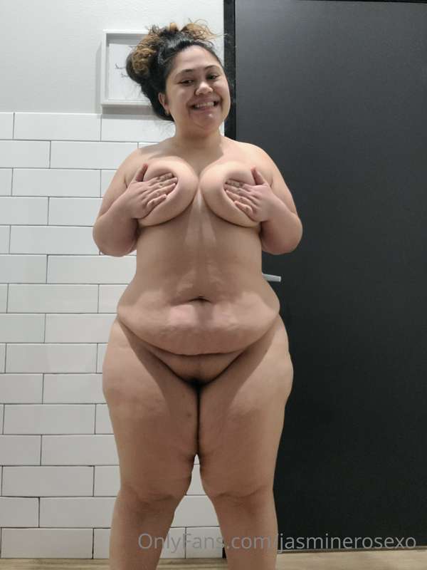 Squish squish 💜 
Just finished my body Sculpting and breast .. 5