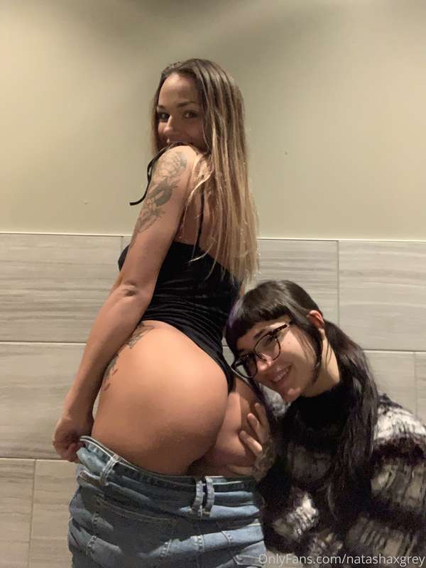 I love sommer brooke! We celebrated her bday last night, I s.. 1