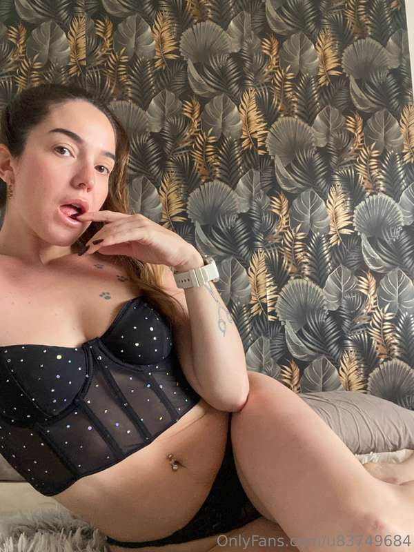 Ready para pasarlo rico esta noche contigo.. háblame por pri..