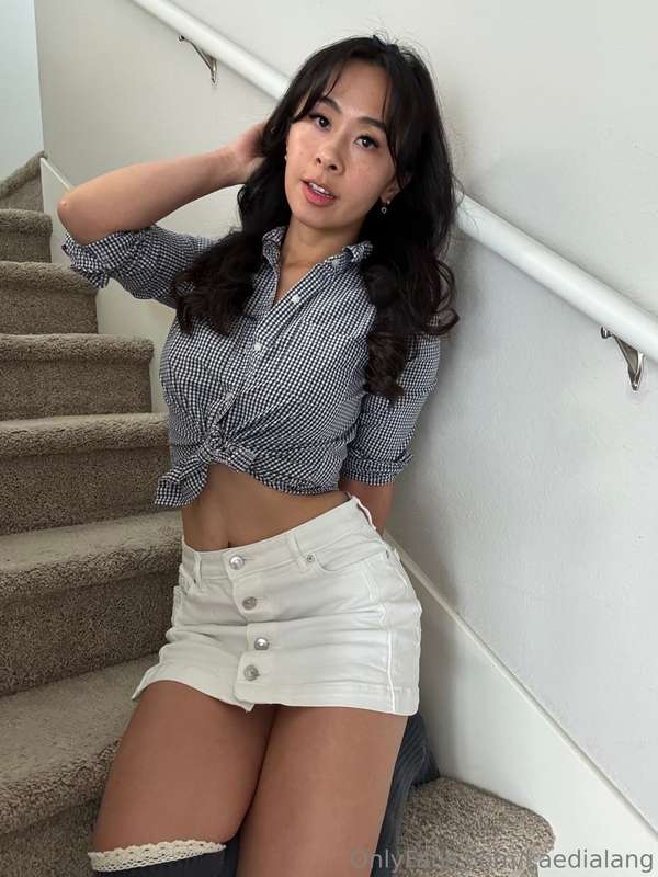 why i love wearing skirts 🤭