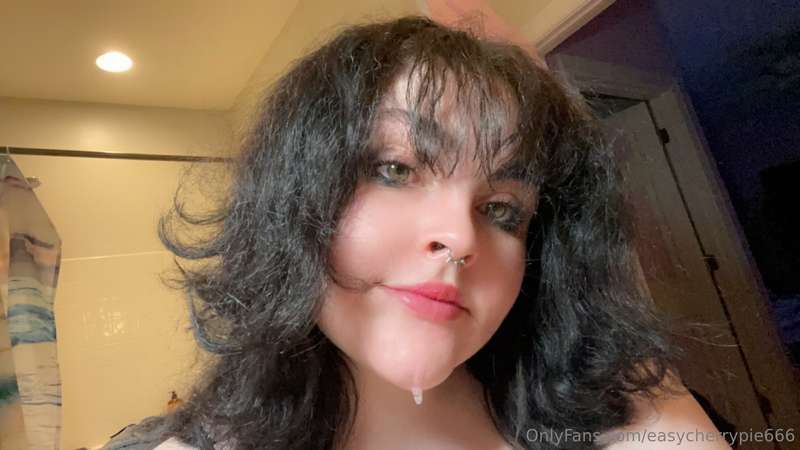 Easycherrypie666 - Onlyfans - 28 Dec, 2023 21
