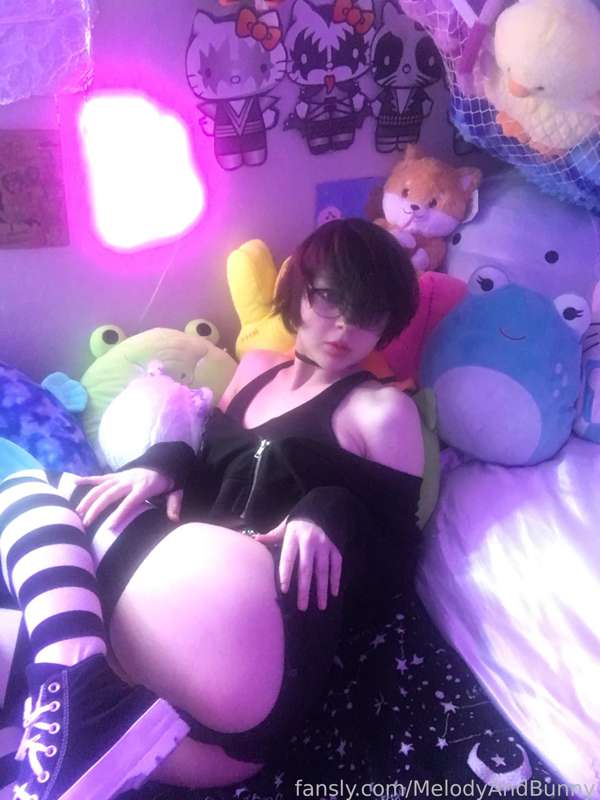 Brokenbunnys - Fansly - 10 Sep, 2022 1