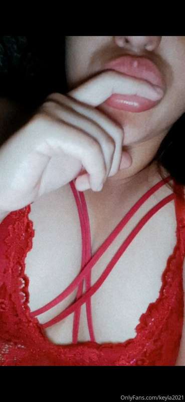 I'm here to fulfill your wishes daddy😈😈