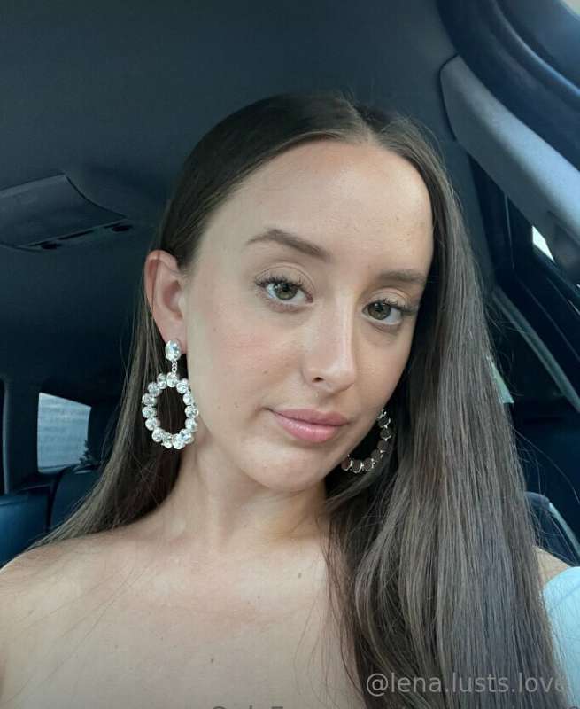 Yes I'm a creamer - Is my cum whiter than yours? 🤭