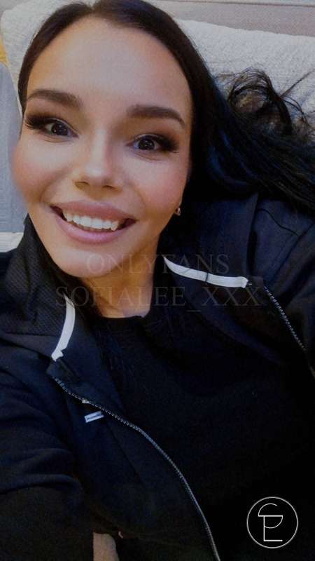 CUSTOM VIDEO 

Do you want to see me in a video that will be..