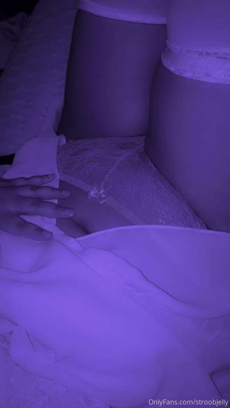 I look really good in purple, don't you think? 1