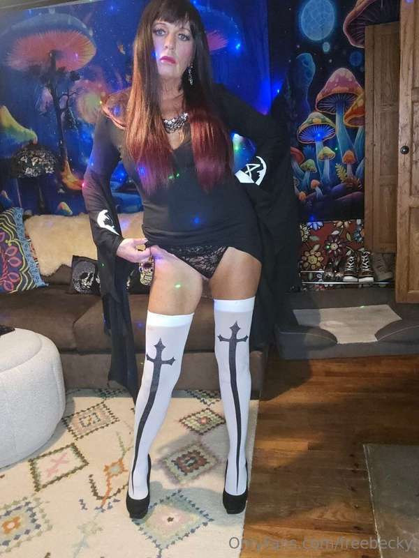 Freebecky - Onlyfans - 01 Nov, 2024