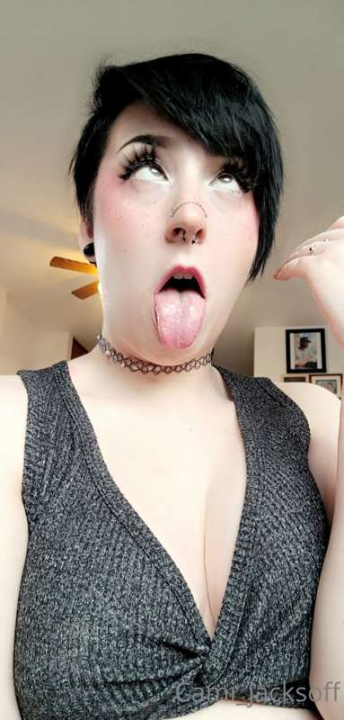 Look into my eyes and fall for me, drop your pants and strok..