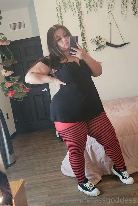 Fatassgoddess - Onlyfans - 17 Oct, 2022