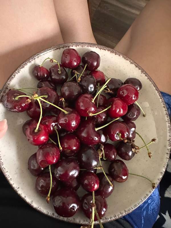 I love cherries... the most delicious berries🥵
