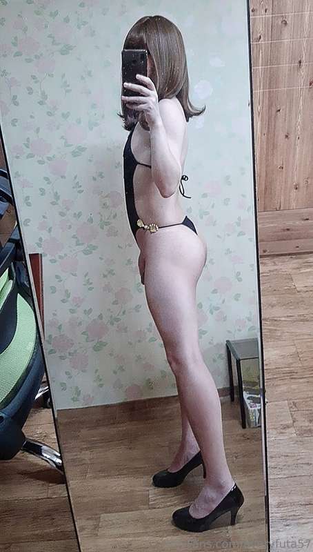 Chinese suit 😳