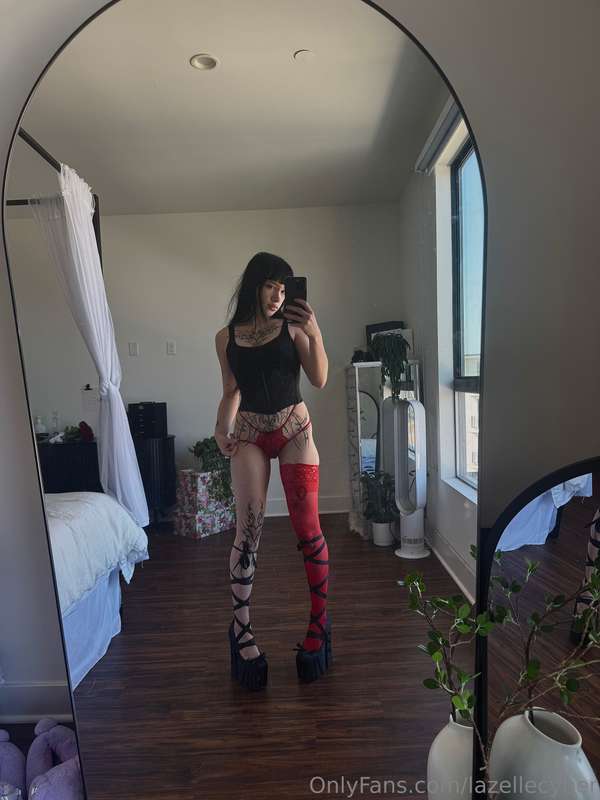 Not wearing this for long… wanna watch me take it off? ❤️