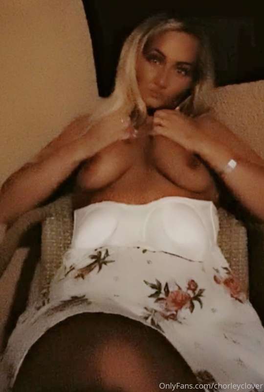 👅