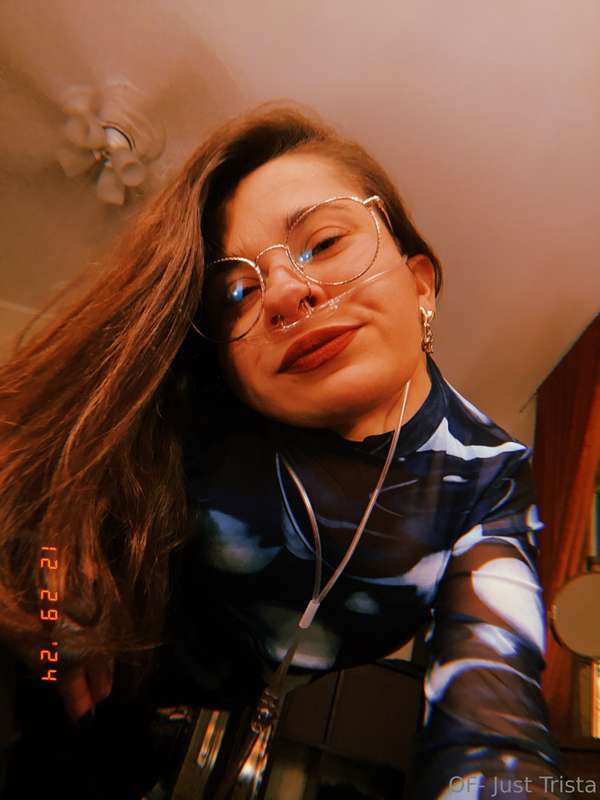 I didn’t forget about you, I promise 🖤 Did you miss me? 😘 1