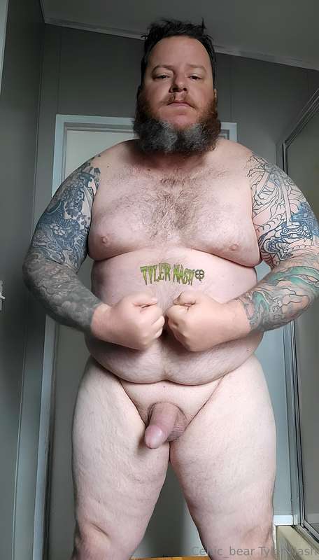 Gotta stretch in the morning And end it with a big flex 💪  1