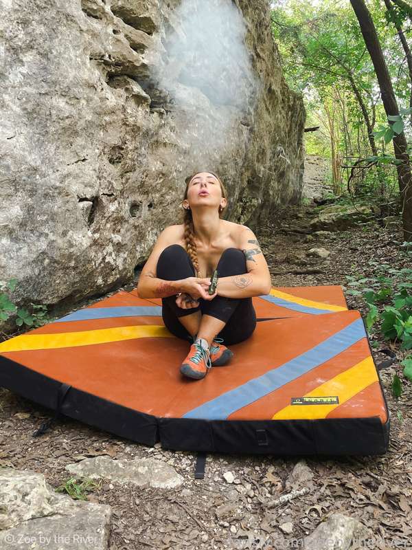 Zoebytheriver - Fansly - 06 Sep, 2021 1