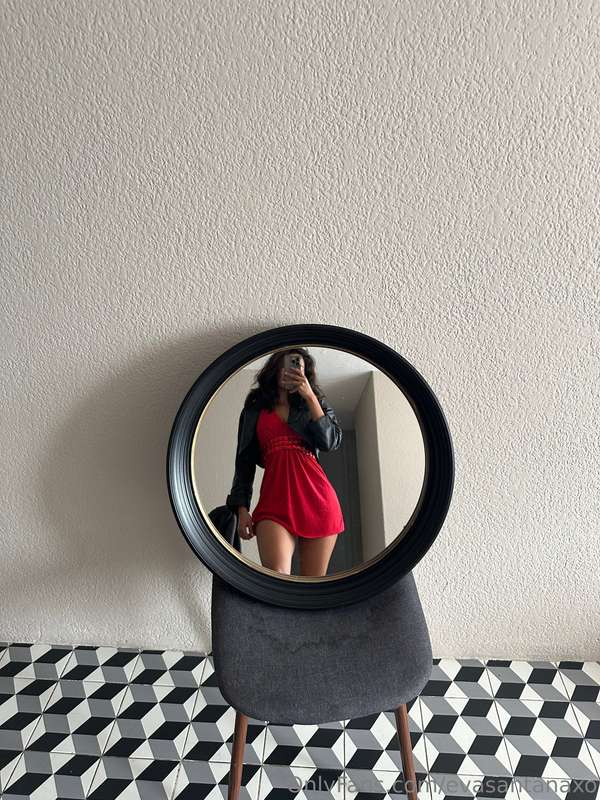 Evasantanaxo - Onlyfans - 24 Apr, 2025