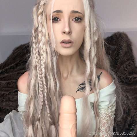 Khaleesi cosplay 🐉 2