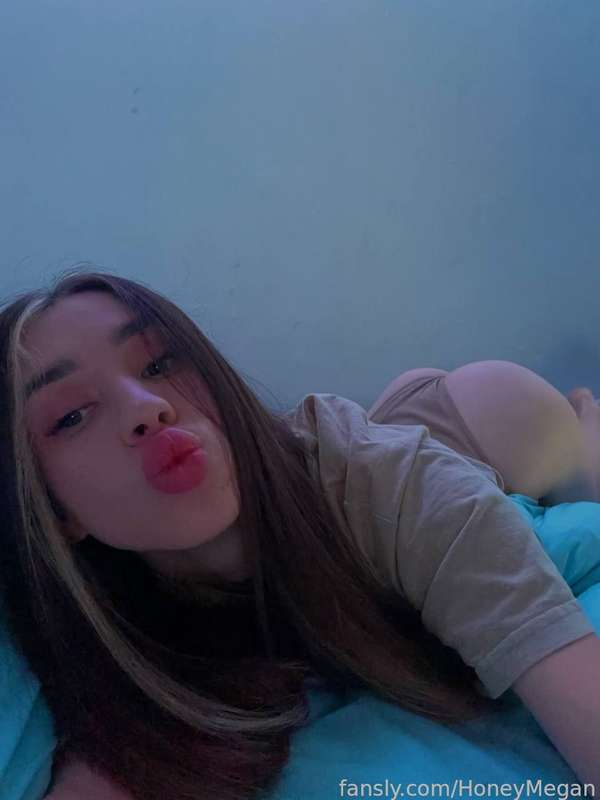 Honeymegan - Fansly - 22 Sep, 2024