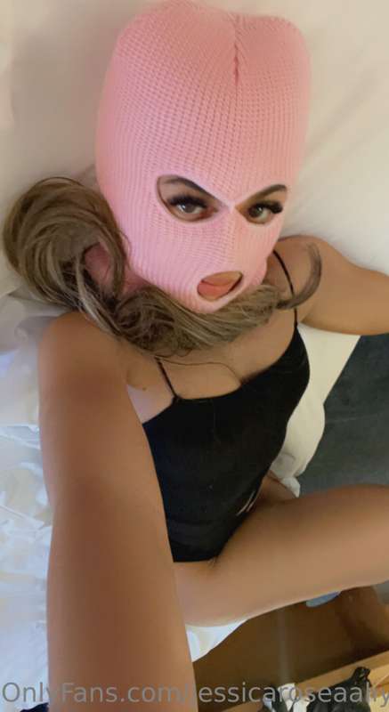 I'm boredddd, so are you going to come chat with me?