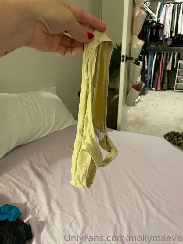 👙 **PANTIES & SOCKS 1/2 OFF WHEN YOU PURCHASE IN TOKENS ON M.. 34