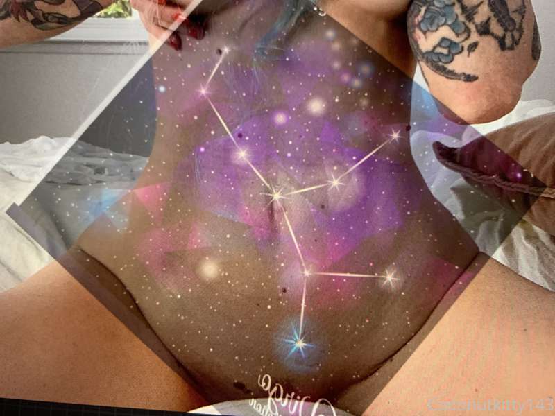 I’m a Virgo and I just put the Virgo constellation on my mol..