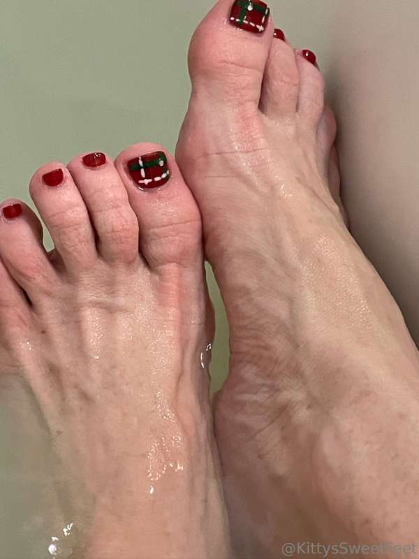 Pre-reno vibes 🛁📸 I may have 35k pics, but these beauties de.. 1
