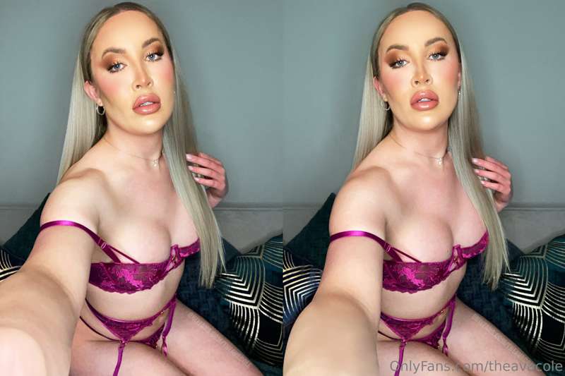 **Spoil me and I'll spoil you, baby!** 😈👅