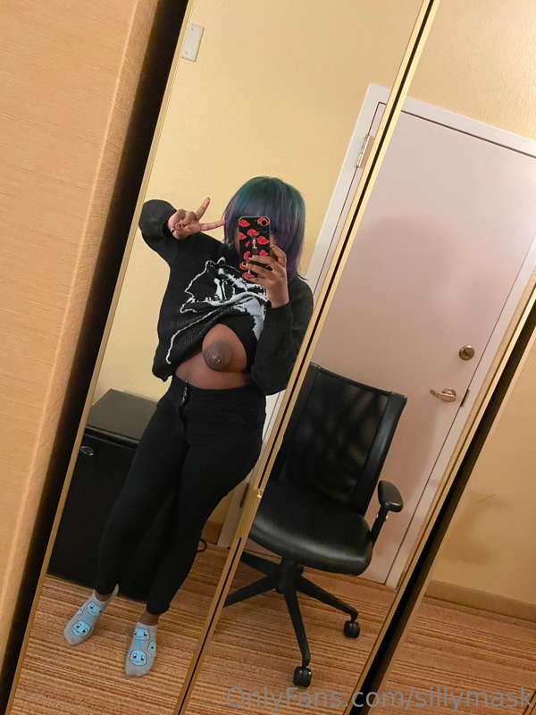 Sillymask - Onlyfans - 04 Nov, 2022 2