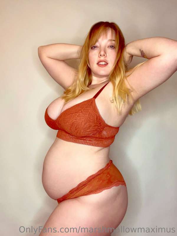 My sweet subscribers and supporters—
I’m going to be a mama!.. 8