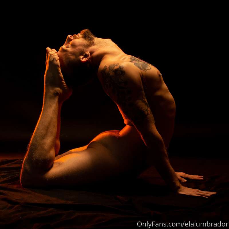 Photoshoot. Yoga. Model: @nakedyogamen 2