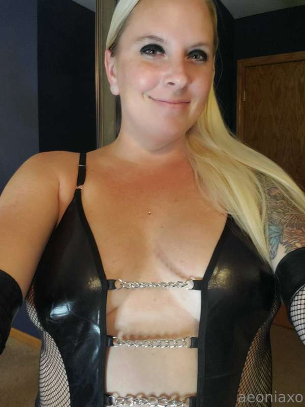 Getting excited for next weekend which is the hotel swinger ..
